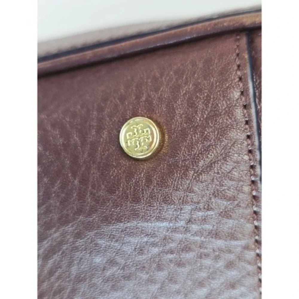 Tory Burch‎ Robinson Pebbled Leather Triple Zip Compartment Satchel Brown Gold